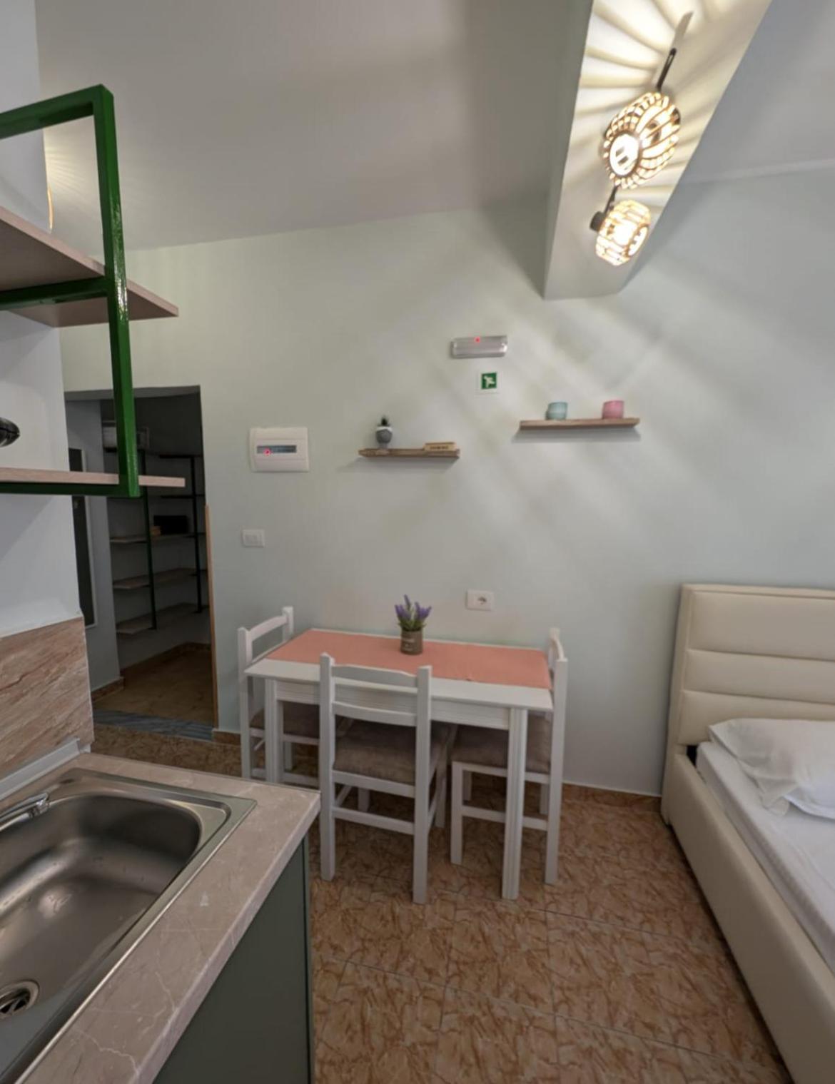 Areti Rooms Hotel Himare Exterior photo