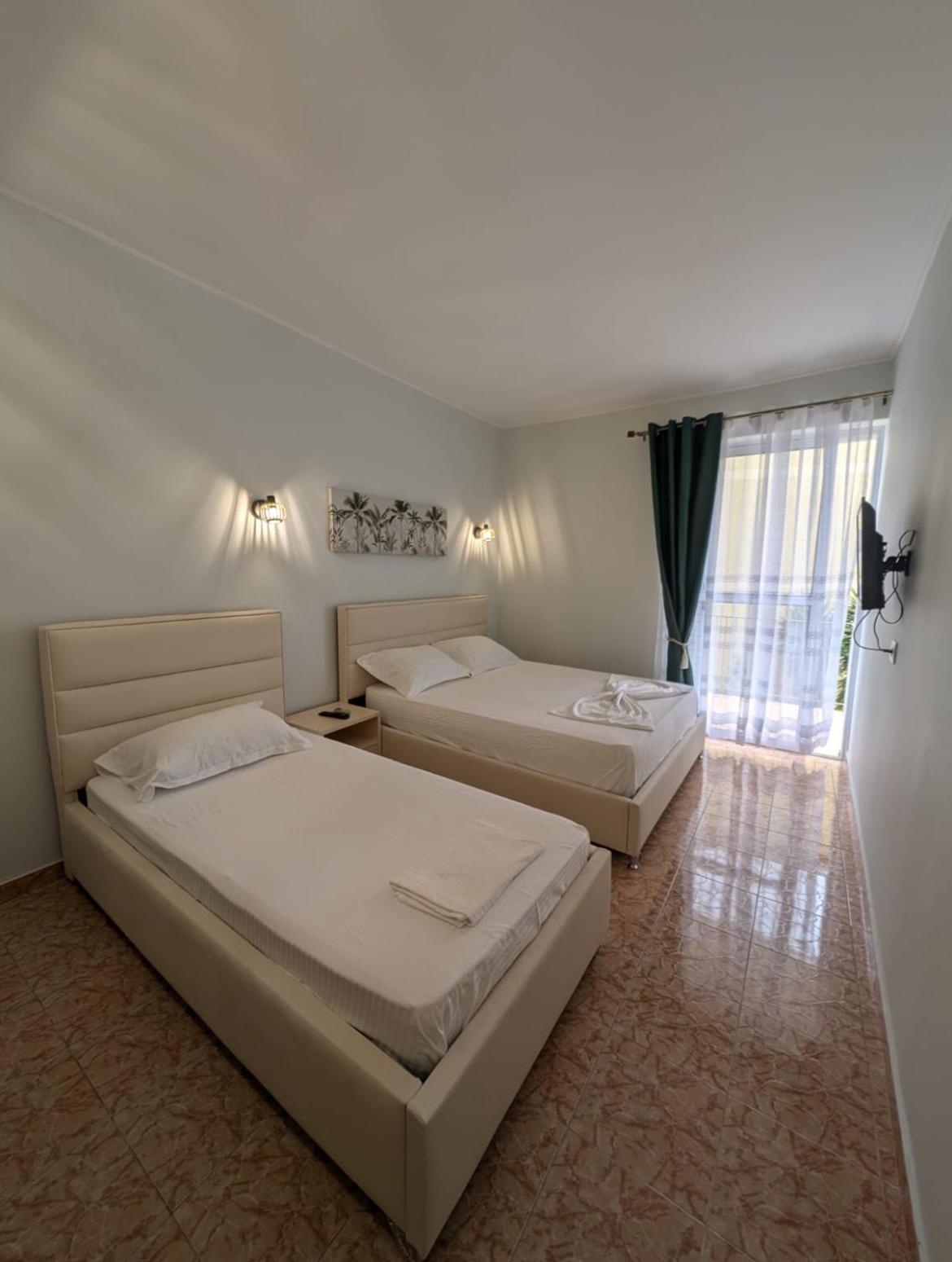 Areti Rooms Hotel Himare Exterior photo